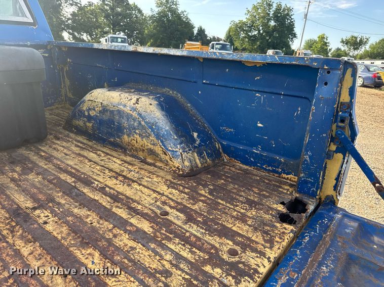 image for item EN4631 1978 Chevrolet K10 pickup truck