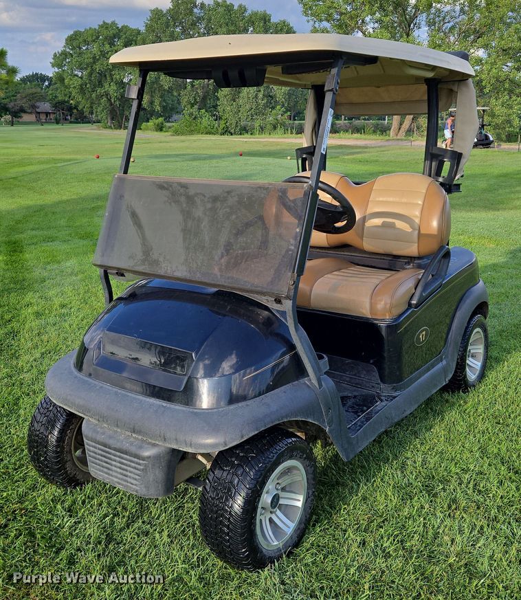 image for item EN8261 2017 Club Car golf cart
