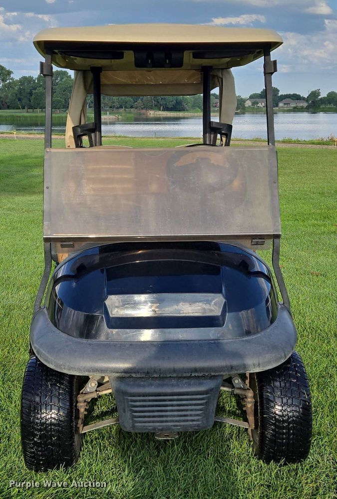image for item EN8261 2017 Club Car golf cart
