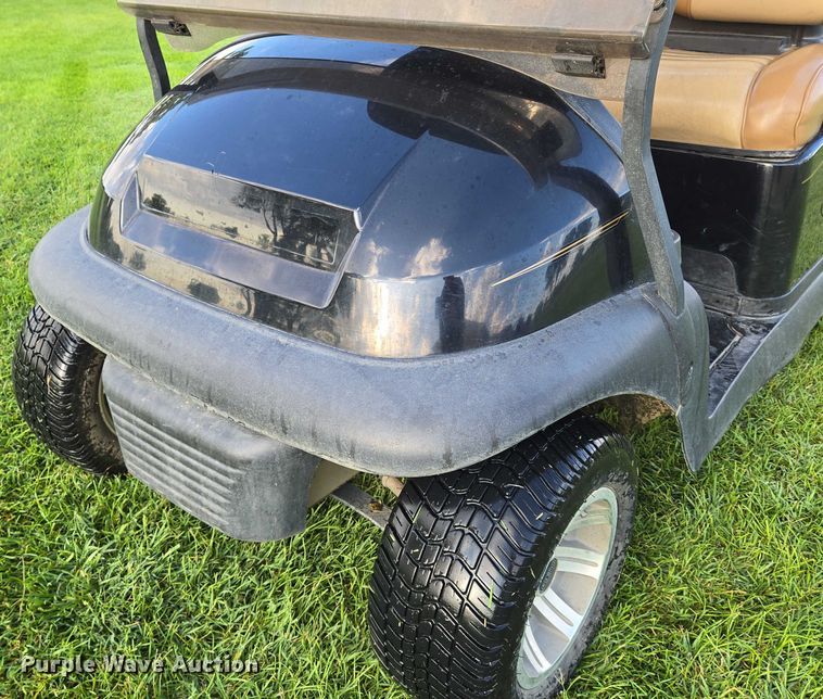 image for item EN8261 2017 Club Car golf cart