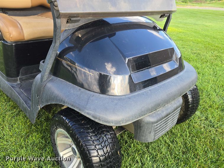 image for item EN8261 2017 Club Car golf cart