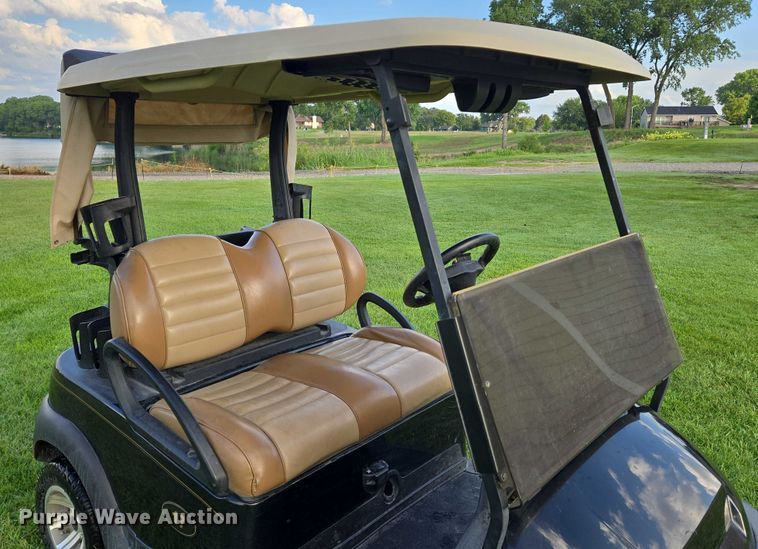 image for item EN8261 2017 Club Car golf cart