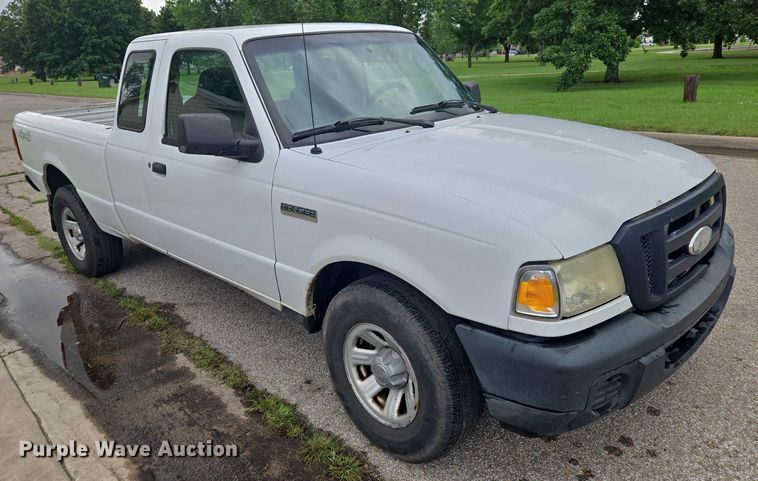 image for item EN8293 2008 Ford Ranger SuperCab pickup truck