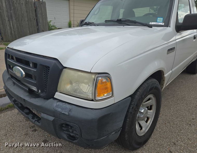 image for item EN8293 2008 Ford Ranger SuperCab pickup truck