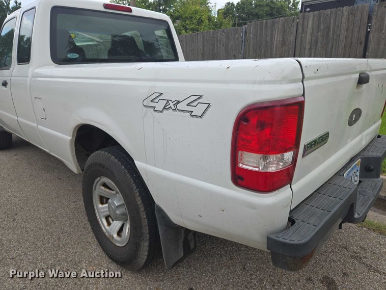 image for item EN8293 2008 Ford Ranger SuperCab pickup truck