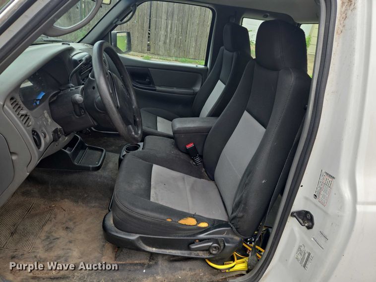 image for item EN8293 2008 Ford Ranger SuperCab pickup truck