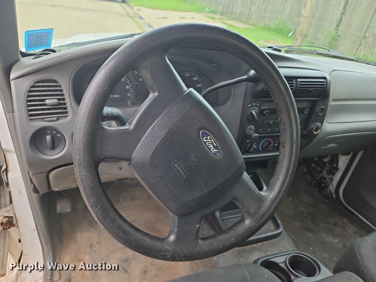 image for item EN8293 2008 Ford Ranger SuperCab pickup truck