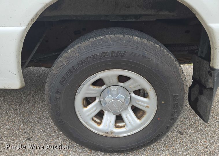 image for item EN8293 2008 Ford Ranger SuperCab pickup truck