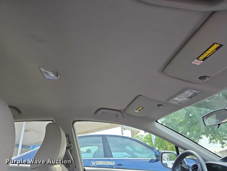 image for item EO1072 2010 Honda Insight 