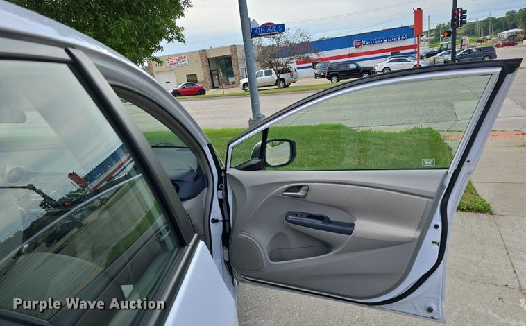 image for item EO1072 2010 Honda Insight 