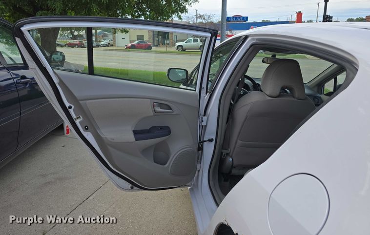 image for item EO1072 2010 Honda Insight 