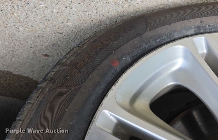 image for item EO1072 2010 Honda Insight 