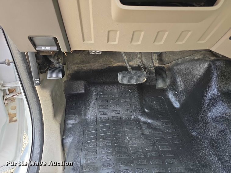 image for item EO1089 2009 Ford F250 Super Duty XL SuperCab pickup truck