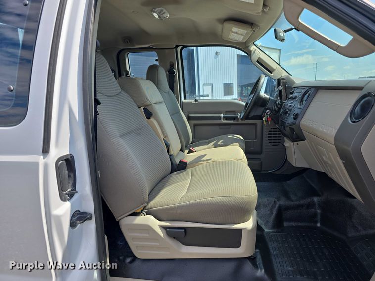 image for item EO1089 2009 Ford F250 Super Duty XL SuperCab pickup truck