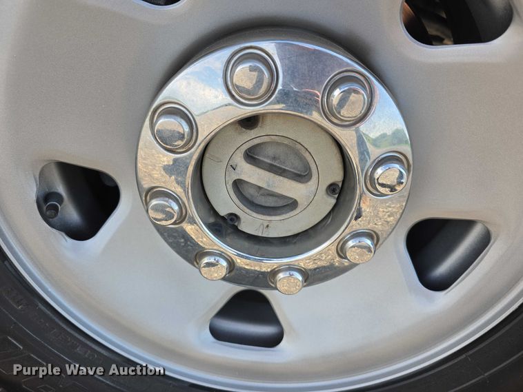 image for item EO1089 2009 Ford F250 Super Duty XL SuperCab pickup truck