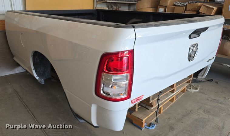 image for item EO1517 Pickup truck bed