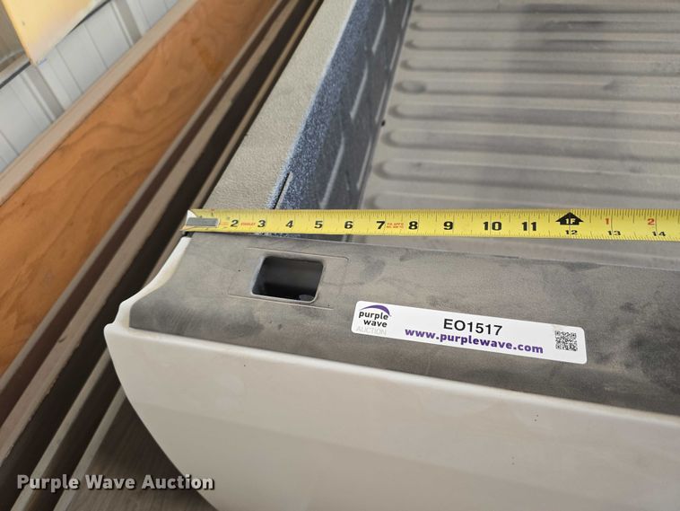 image for item EO1517 Pickup truck bed