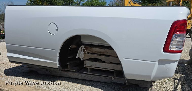 image for item EO1518 Pickup truck bed