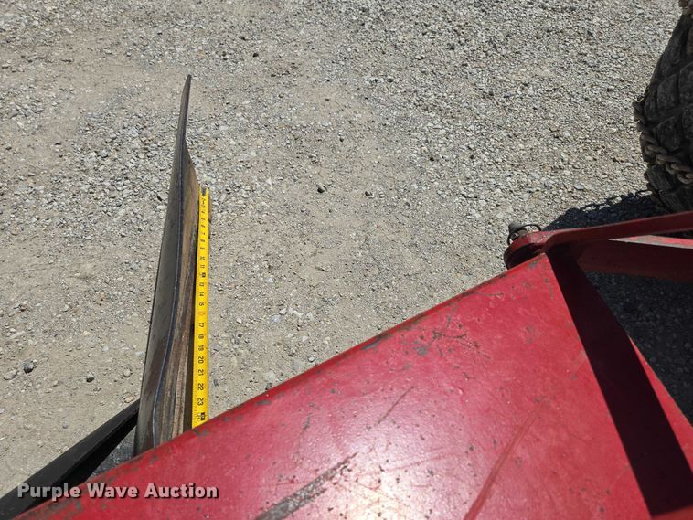 image for item EO1520 International 284 tractor