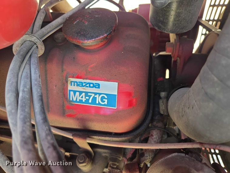 image for item EO1520 International 284 tractor