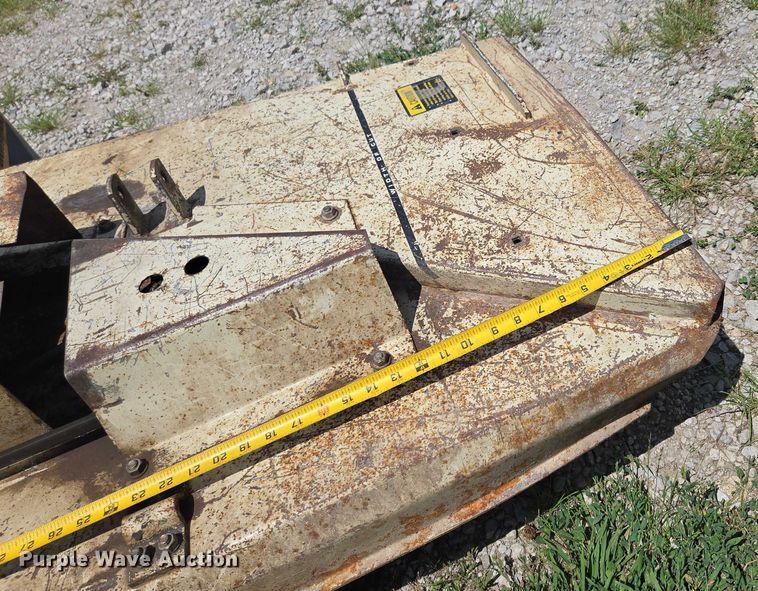 image for item EO1520 International 284 tractor