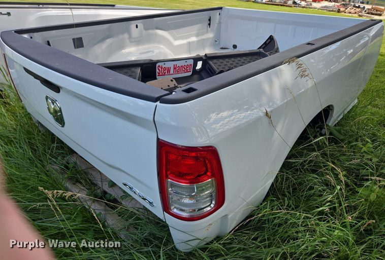 image for item EO1523 Pickup up bed