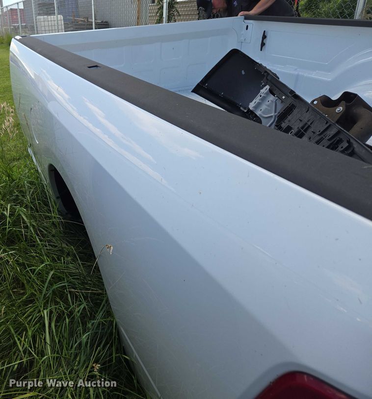 image for item EO1523 Pickup up bed