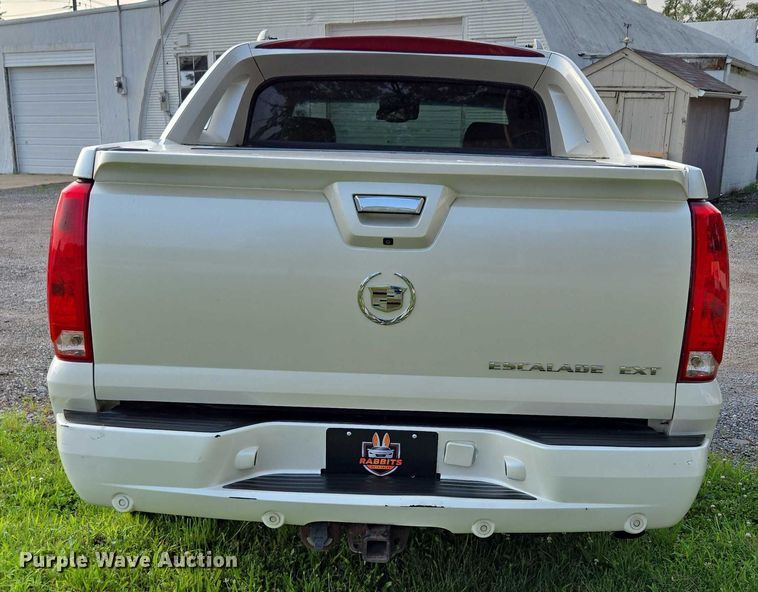image for item EO1524 2007 Cadillac Escalade EXT Crew Cab pickup truck