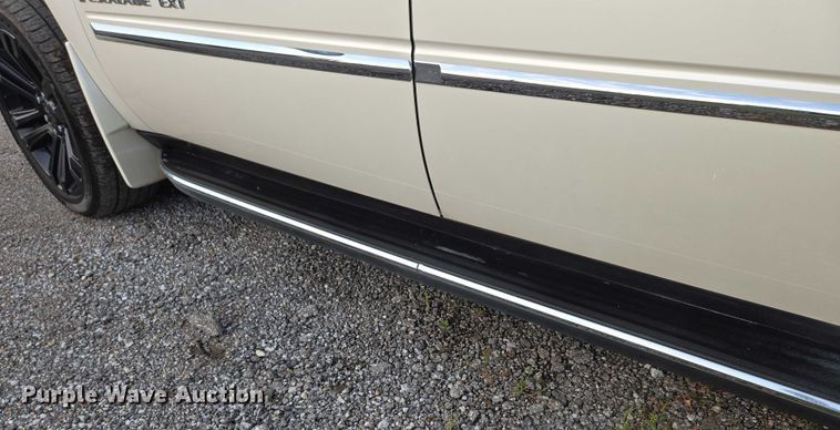 image for item EO1524 2007 Cadillac Escalade EXT Crew Cab pickup truck