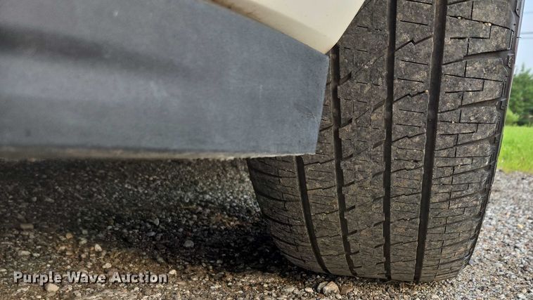 image for item EO1524 2007 Cadillac Escalade EXT Crew Cab pickup truck