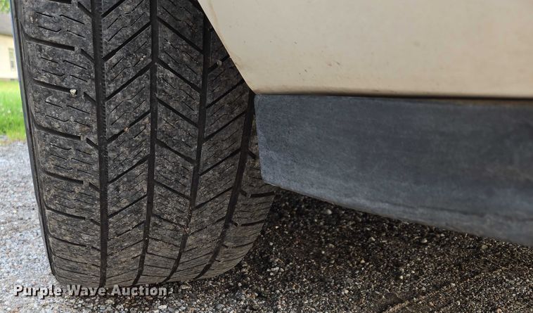 image for item EO1524 2007 Cadillac Escalade EXT Crew Cab pickup truck