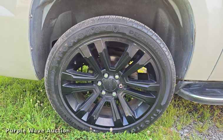 image for item EO1524 2007 Cadillac Escalade EXT Crew Cab pickup truck