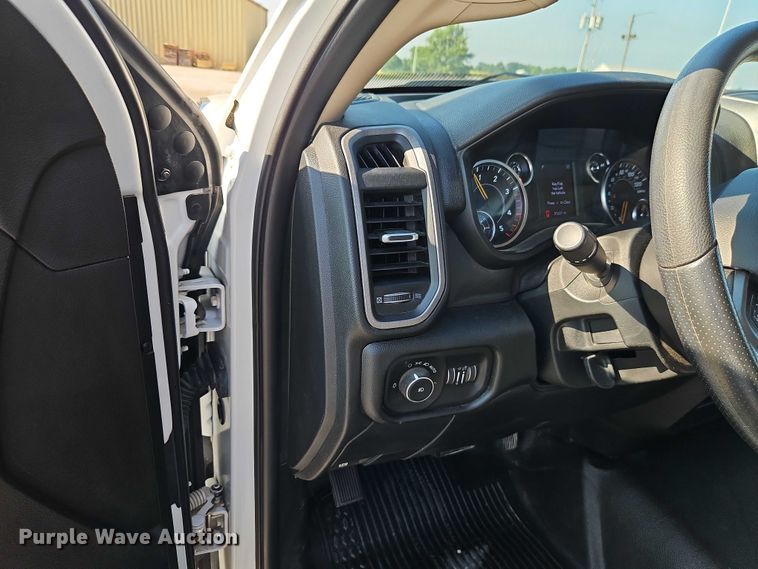 image for item EO4522 2020 Dodge Ram 5500 flatbed truck