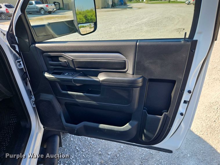 image for item EO4522 2020 Dodge Ram 5500 flatbed truck