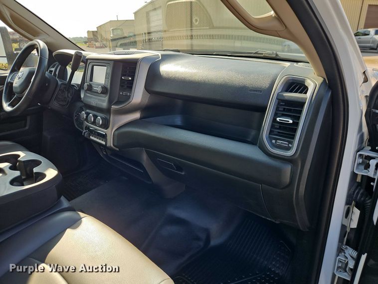 image for item EO4522 2020 Dodge Ram 5500 flatbed truck