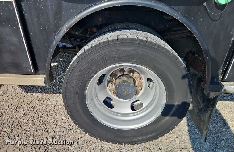 image for item EO4522 2020 Dodge Ram 5500 flatbed truck