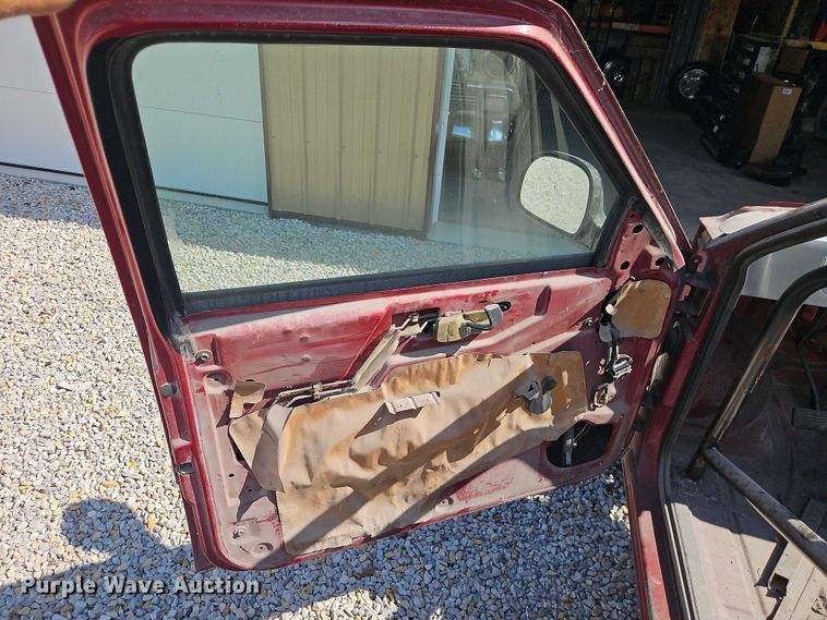 image for item EO4526 1995 Chevrolet S10 pickup truck