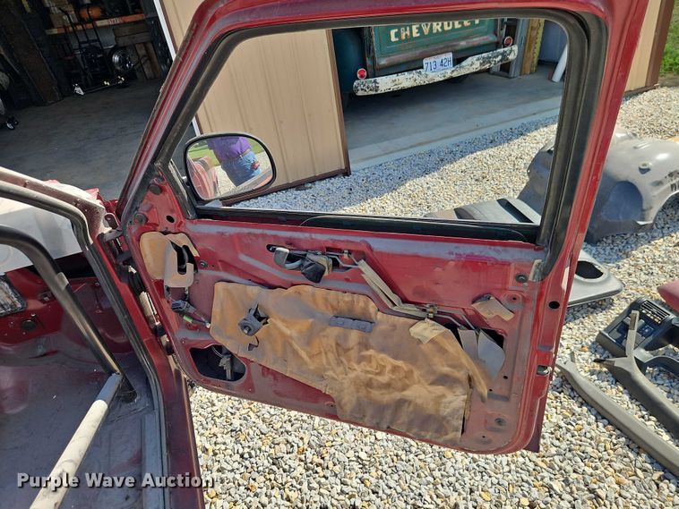 image for item EO4526 1995 Chevrolet S10 pickup truck