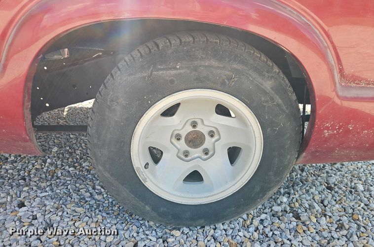 image for item EO4526 1995 Chevrolet S10 pickup truck