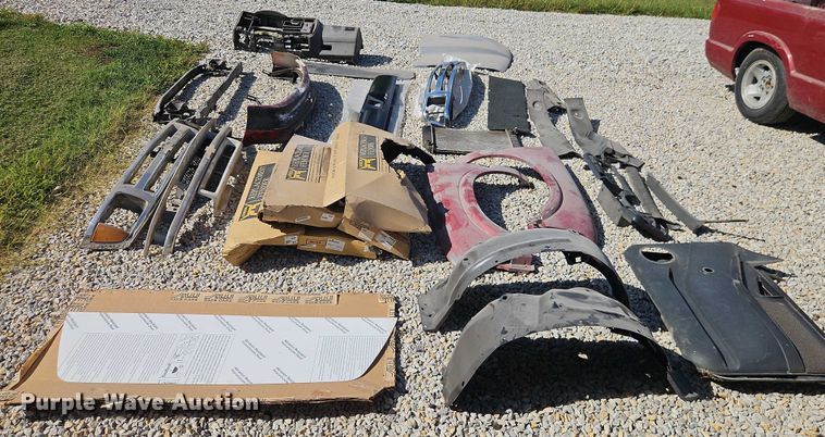 image for item EO4526 1995 Chevrolet S10 pickup truck