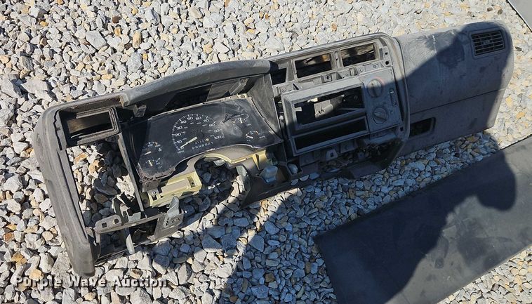 image for item EO4526 1995 Chevrolet S10 pickup truck