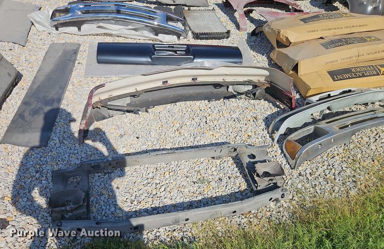 image for item EO4526 1995 Chevrolet S10 pickup truck