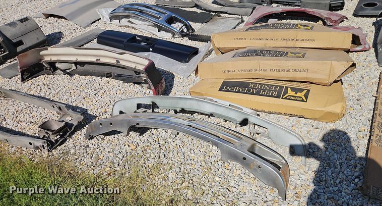 image for item EO4526 1995 Chevrolet S10 pickup truck