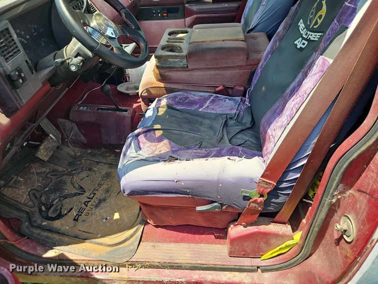 image for item EO4530 1989 GMC Sierra K1500 pickup truck