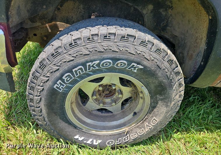 image for item EO4530 1989 GMC Sierra K1500 pickup truck