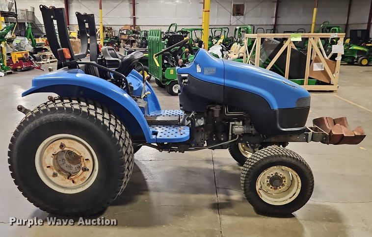 image for item EO4531 2005 New Holland TC40S lawn tractor
