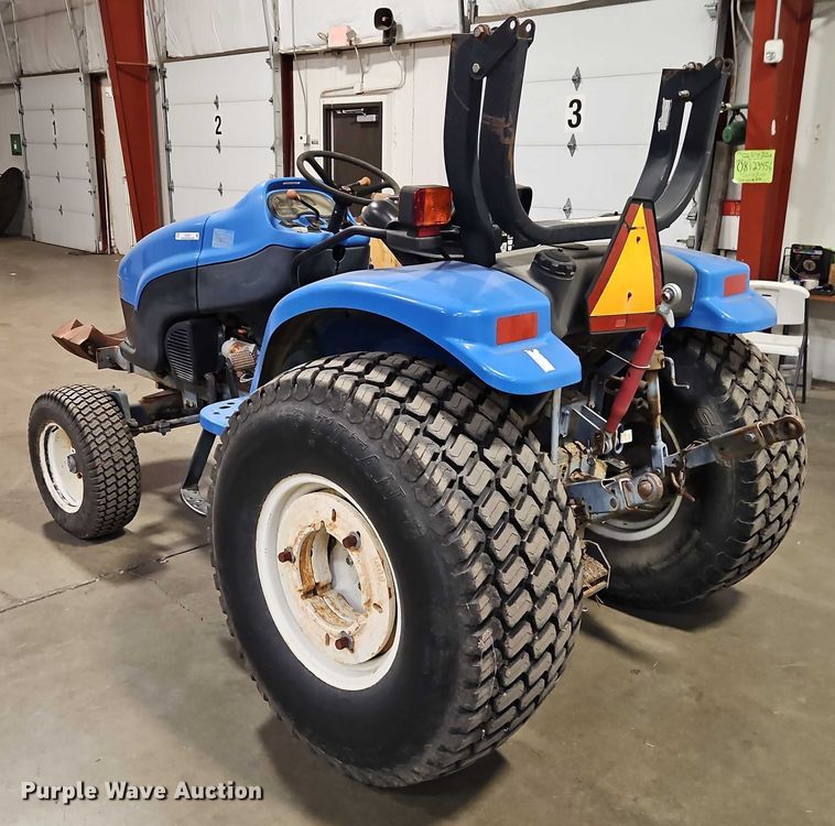 image for item EO4531 2005 New Holland TC40S lawn tractor