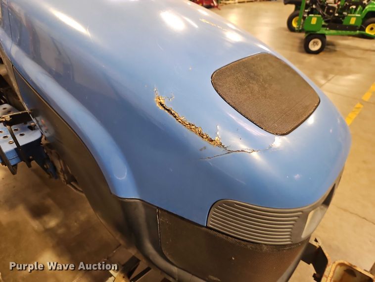 image for item EO4531 2005 New Holland TC40S lawn tractor