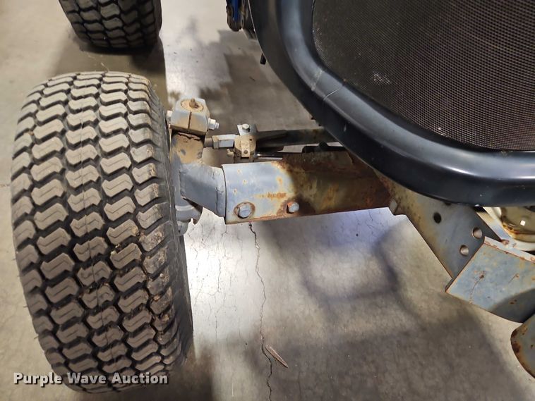 image for item EO4531 2005 New Holland TC40S lawn tractor