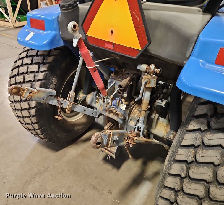 image for item EO4531 2005 New Holland TC40S lawn tractor